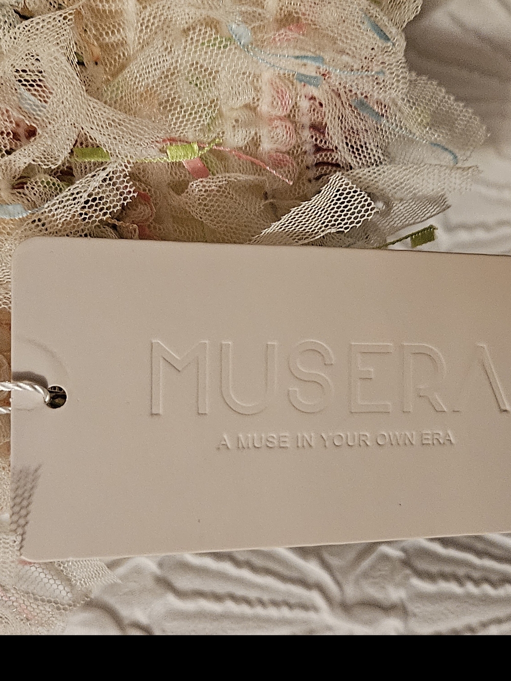 Ivory Ruffle Ribbon Layered - Picture 11 of 12